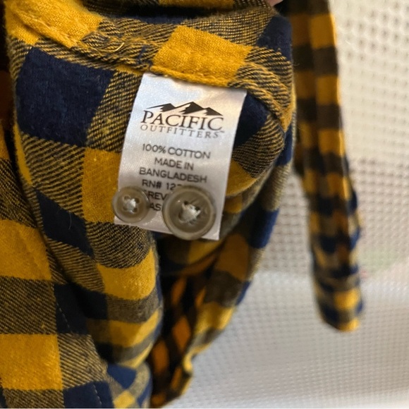 Pacific Outfitters XL Checkered Long-sleeve Shirt Yellow Black Flannel - Picture 6 of 8